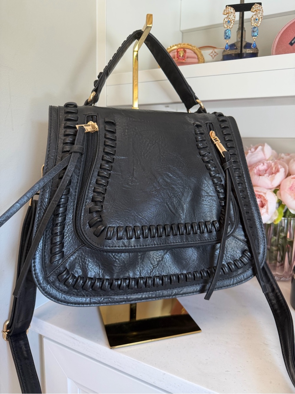 Women's Black vegan Leather Top-Handle Satchel - Stylish crossbody Handbag